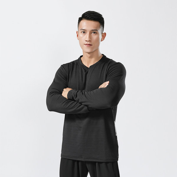 Vīriešu sporta krekls ar apdruku aizmugurē