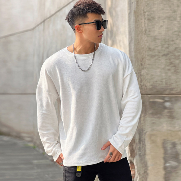 Bezmaksas raksta sporta blūze ar garām piedurknēm vīriešiem