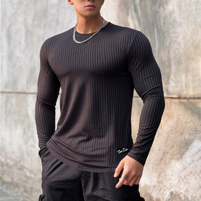 Egyszínű csíkos sportmodell blúz