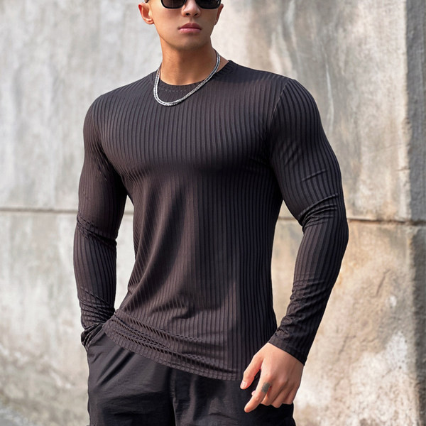 Ежедневна мъжка блуза -с овално деколте