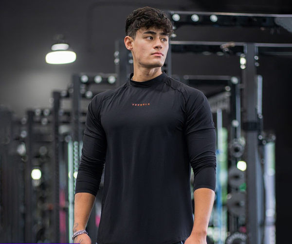 Спортен модел мъжка блуза с дълъг ръкав