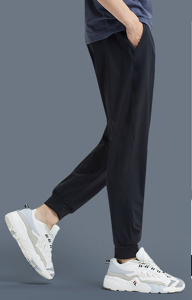 Ανδρικό μαύρο παντελόνι με τσέπη