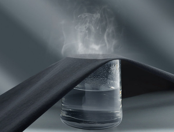 Sporta modeļa ātri žūstošās bikses ar šņorēm un kabatu