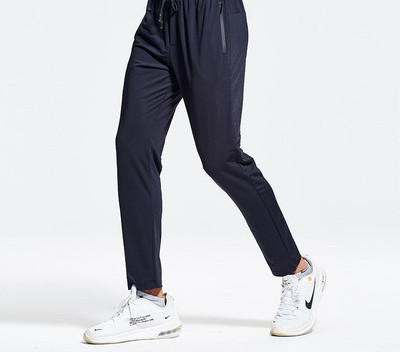 Мъжки спортен панталон -с джоб и връзки
