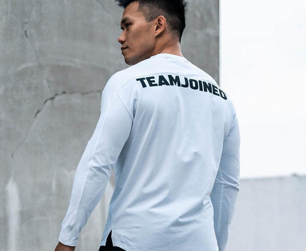 Férfi blúz felirattal