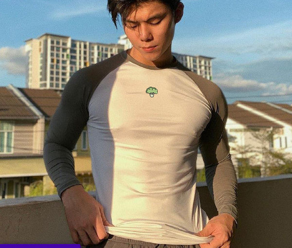 Ανδρική μπλούζα που στεγνώνει γρήγορα