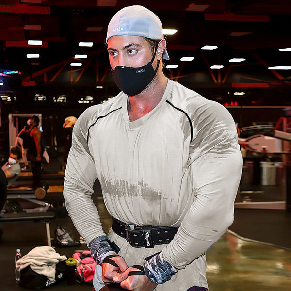 Sportiska vīriešu blūze ar garām piedurknēm