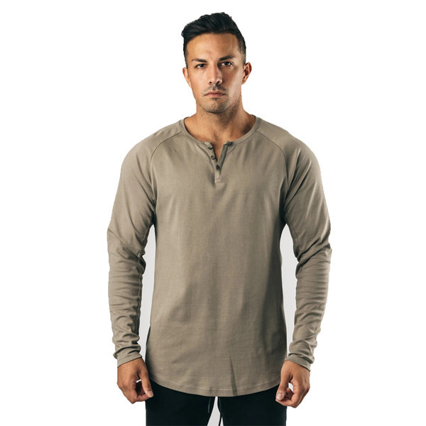 Vīriešu sporta blūze ar garām piedurknēm un pogām