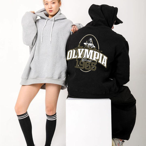 Sportos férfi blúz mintával és kapucnival