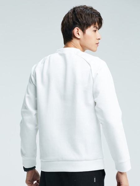 Ανδρική φαρδιά μπλούζα με αθλητικό μοντέλο τσέπη