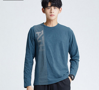 Muška bluza s printom sportskog uzorka