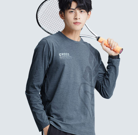 Elastīga vīriešu blūze ar sporta rakstu ar garām piedurknēm