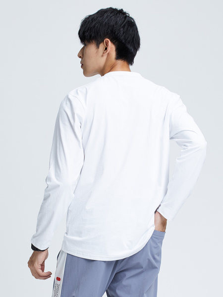 Vīriešu ikdienas blūze ar apaļu kaklu - trīs krāsas