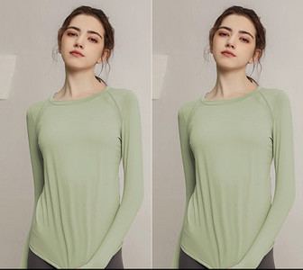 Sieviešu sporta blūze ar garām piedurknēm