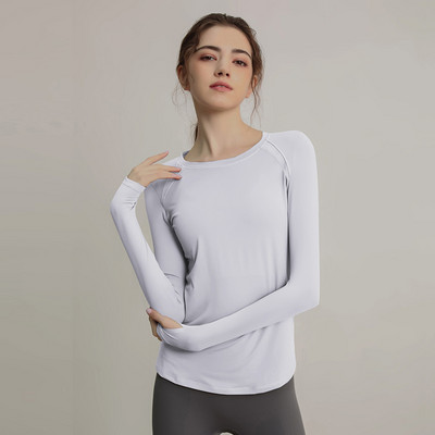 Sieviešu sporta blūze ar garām piedurknēm