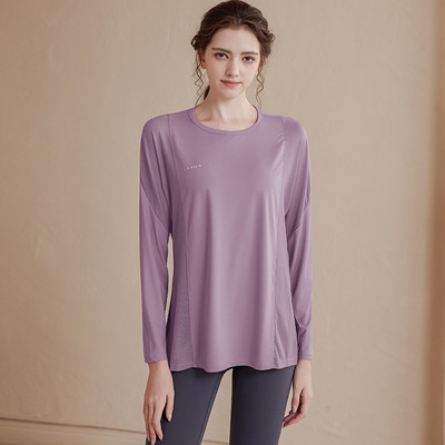 Plata modeļa sieviešu blūze ar uzrakstu piemērota sportam