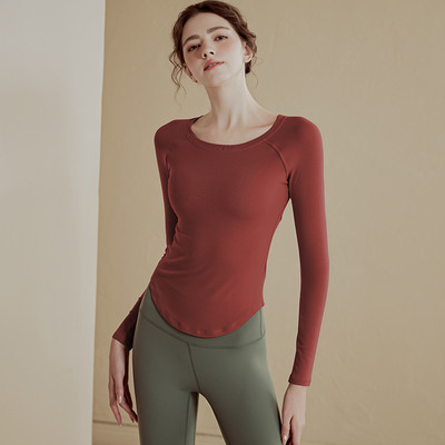 Sieviešu sporta blūze ar apaļu apkakli