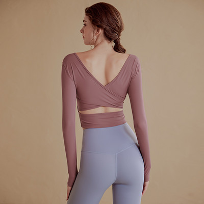 Jauna modeļa sporta vīriešu blūze ar griezumu