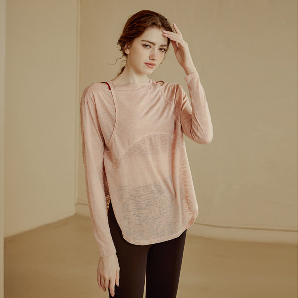 Широк модел дамска спортна блуза с дълъг ръкав