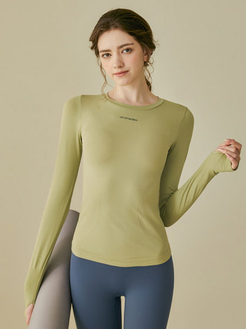 Дамска спортна блуза с дълъг ръкав и надпис 