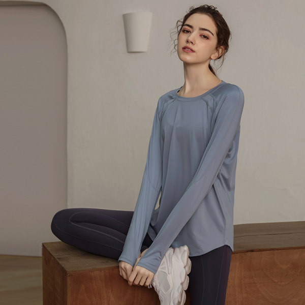 Sieviešu blūze - tīrs modelis