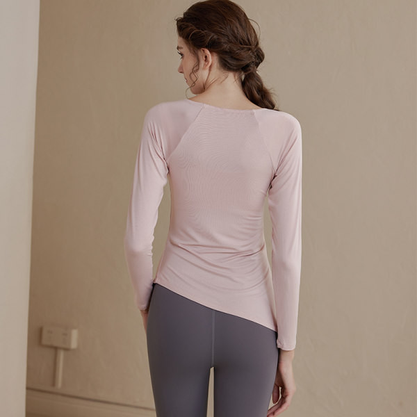 Női sport blúz hasítékkal