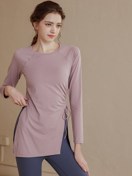 Sportiska sieviešu asimetriska blūze ar šķēlumiem