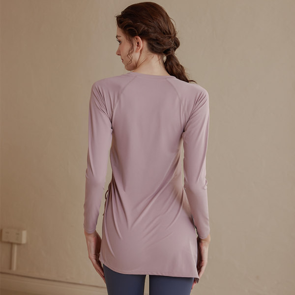 Sportiska sieviešu asimetriska blūze ar šķēlumiem