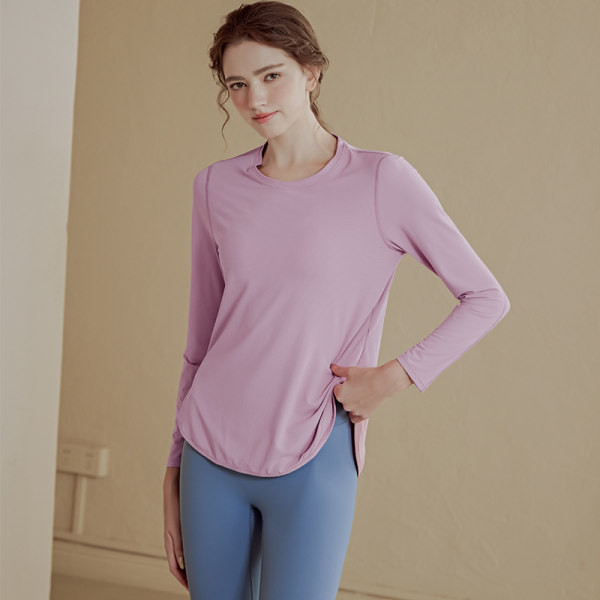 Sieviešu pieguļoša sporta blūze ar garām piedurknēm - vienkrāsains