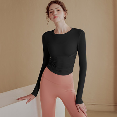 Μονόχρωμη γυναικεία αθλητική μπλούζα μοντέλο