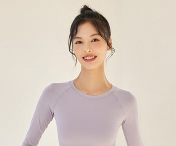 Νέο μοντέλο γυναικεία κοντή μπλούζα με μακριά μανίκια - κατάλληλη για σπορ