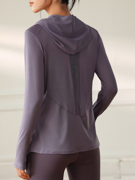 Női sport blúz kapucnival és felirattal