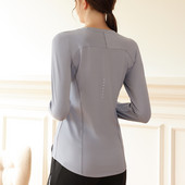 Sporta blūze ar garām piedurknēm