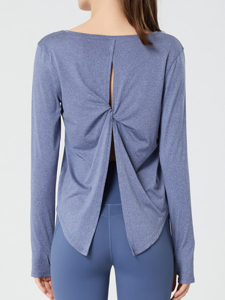 Ženska sportska bluza dugih rukava i ovalnog izreza