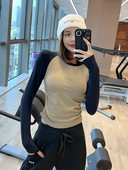 Sieviešu sporta blūze ar garām piedurknēm