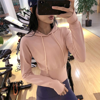 Sieviešu sporta blūze ar kapuci ar mežģīnēm