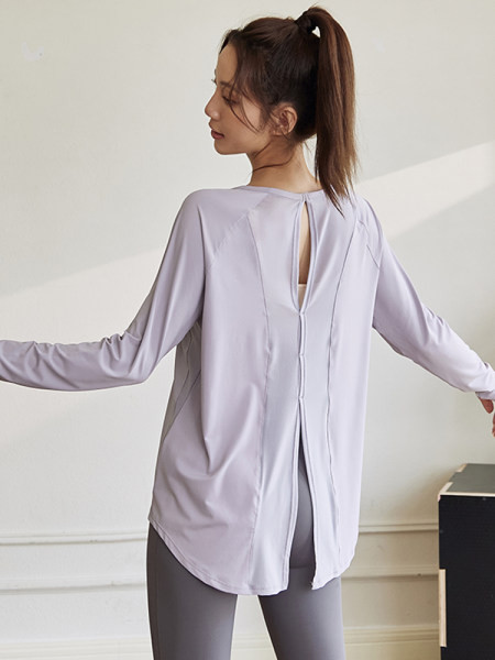 Sieviešu sporta blūze ar šķēlumu aizmugurē