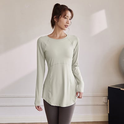 Hosszú ujjú sportblúz - aszimmetrikus modell