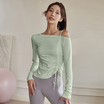 Sieviešu ikdienas blūze ar garām piedurknēm