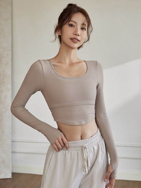 Sieviešu īsa sporta modeļa blūze