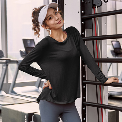 Sieviešu sporta blūze ar iespaidīgu muguras platu rakstu