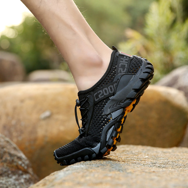 Παπούτσια πεζοπορίας - με κορδόνια