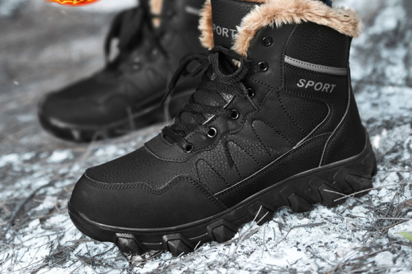 Vīriešu pārgājienu zābaki ar oderi