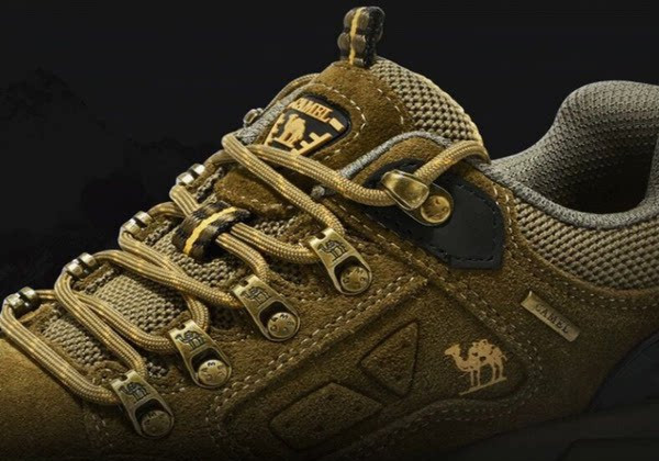 Vīriešu neslīdoši pārgājienu apavi