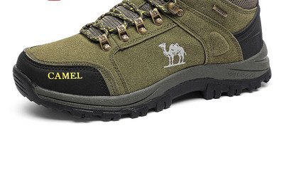 Férfi túrabakancs béléssel és fűzővel