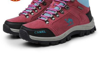 Férfi túrabakancs béléssel és fűzővel