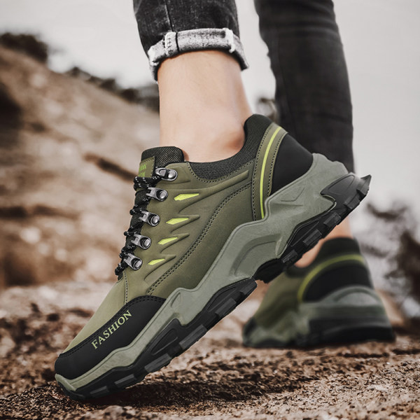 Férfi téli cipő - fűzős