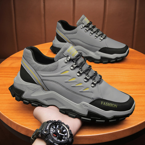 Férfi téli cipő - fűzős