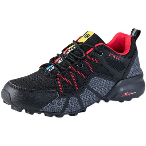 Férfi túracipő csúszásmentes fűzővel