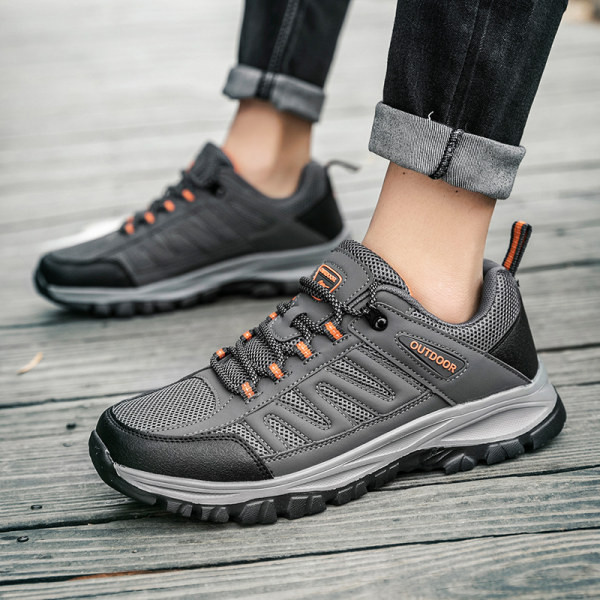 Uniszex cipő fűzővel - turista